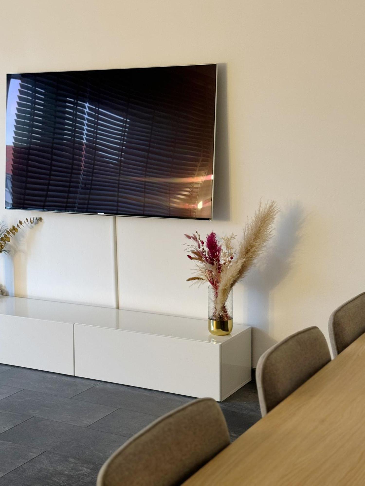 90M2 I Central I Netflix I Wifi I Free Parking I Lia Apartments Hanovra Exterior foto